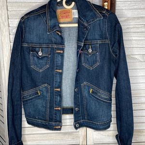 Levi’s Jean jacket late 90’s small medium